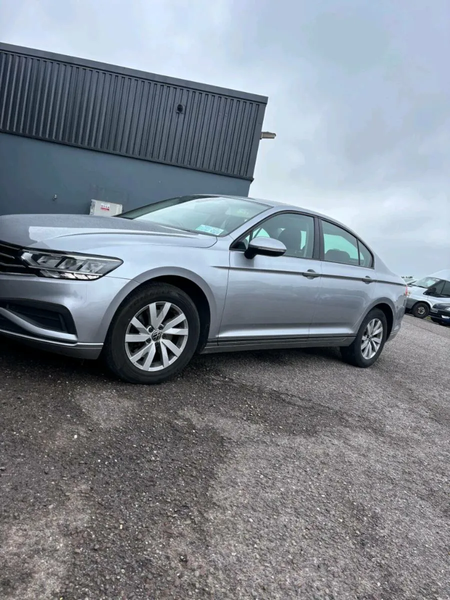 2021 VW Passat - Image 1