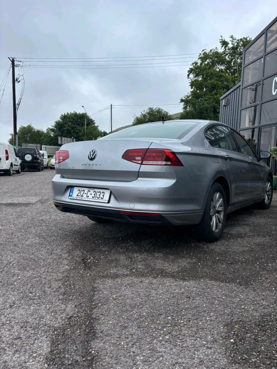 2021 VW Passat - Image 4