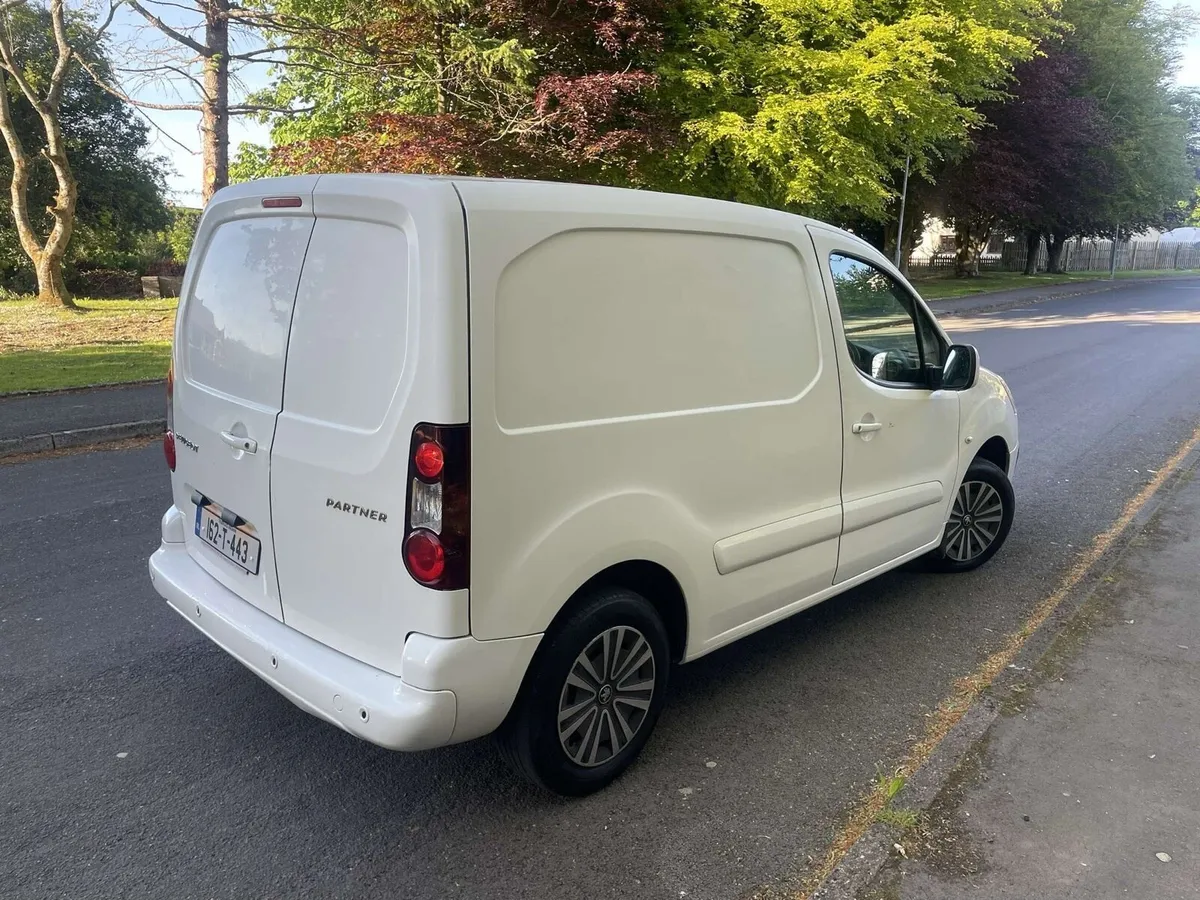 2016/162 Peugeot partner professional - Image 3