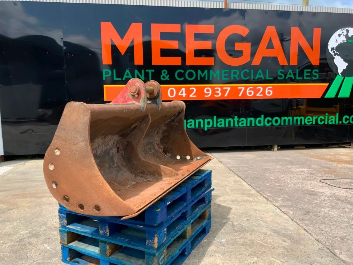 72" JCB GRADING BUCKET....65mm PINS........1196t - Image 1