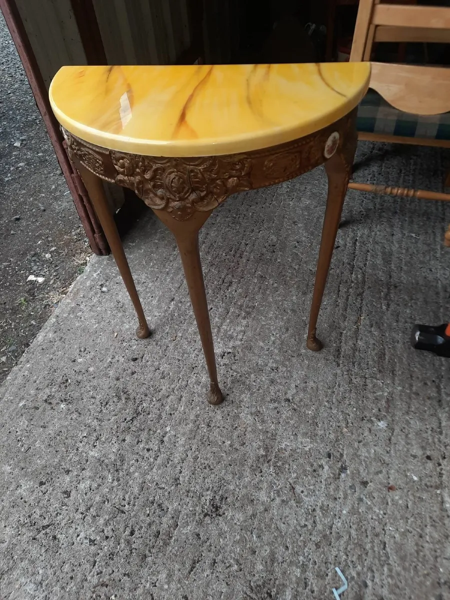 Vintage table - Image 4