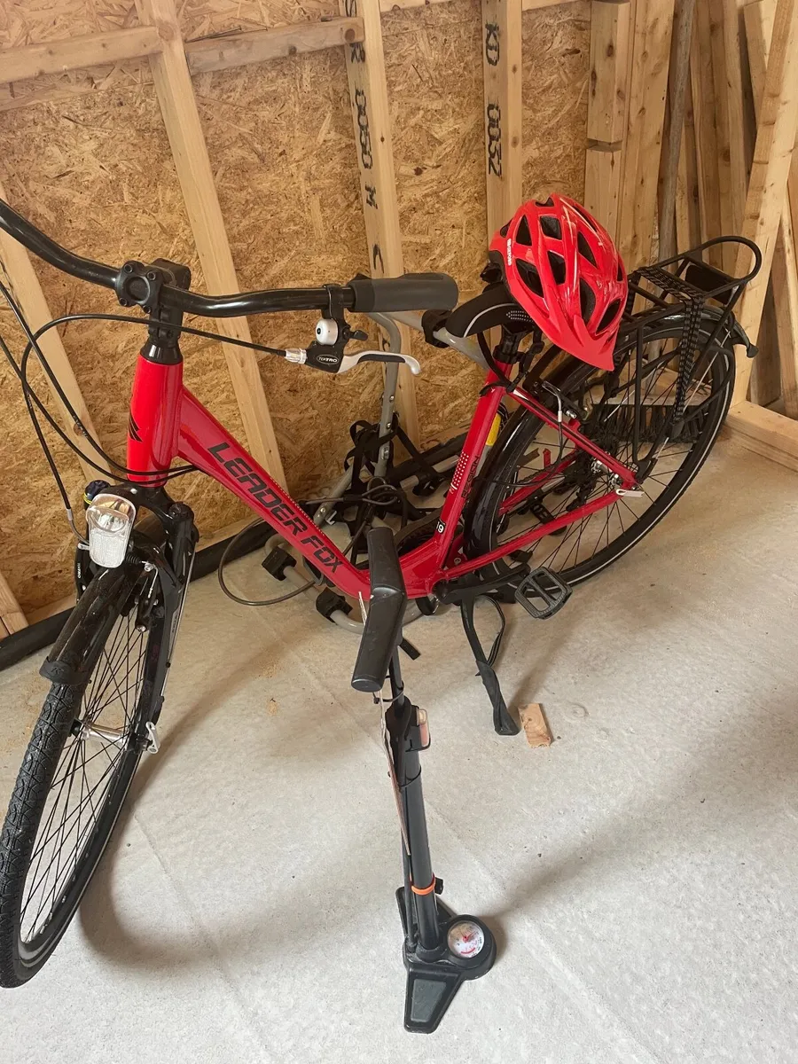 Bike, helmet, car bike rack, pump and lock - Image 1