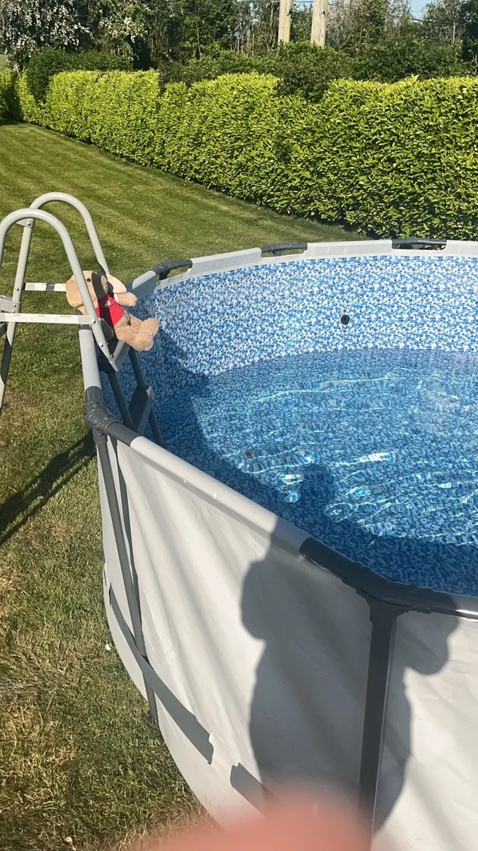 Swimming pool - Image 4