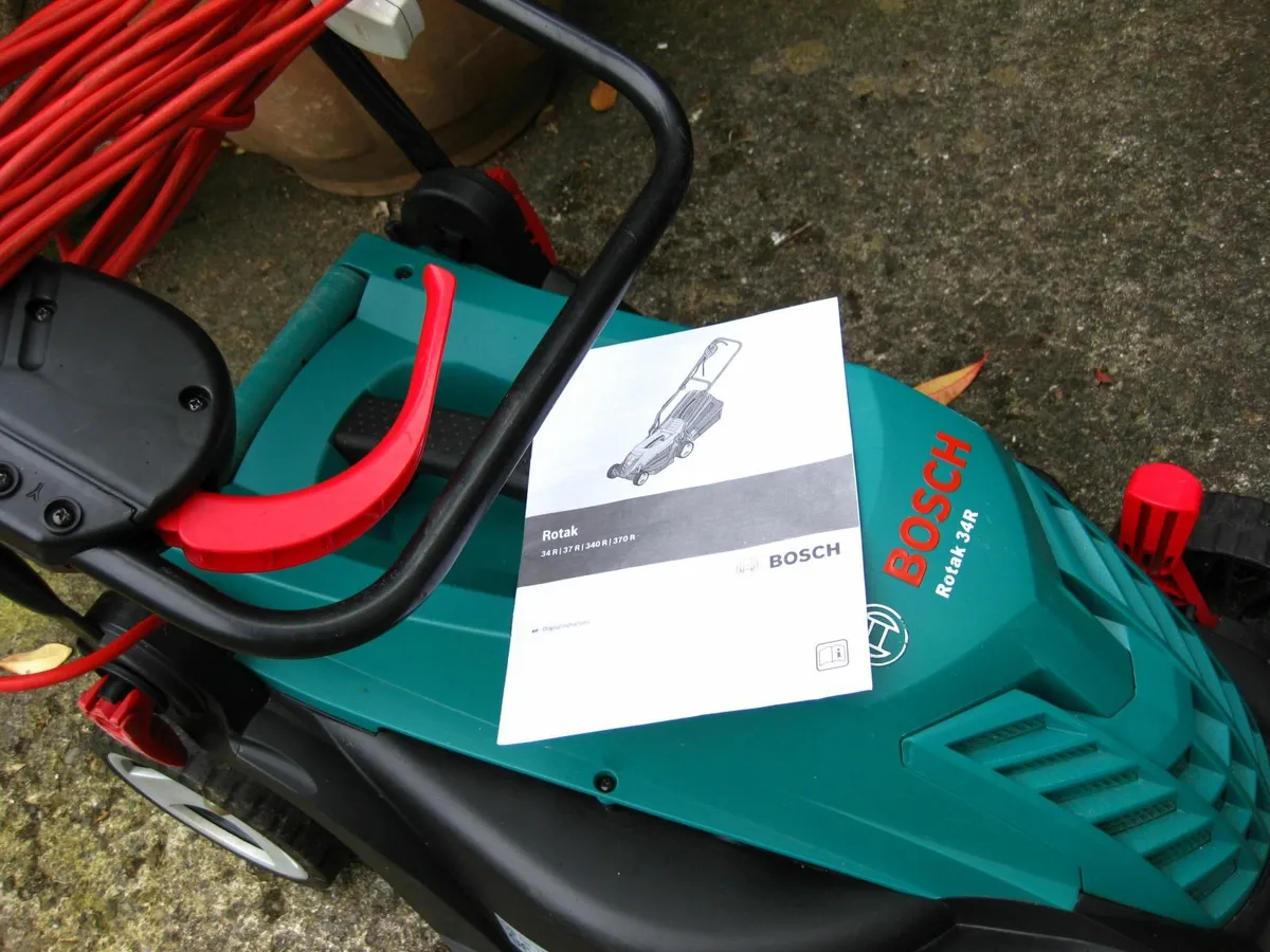 As New 2023 Bosch Rotak Electric Lawnmower. - Image 2