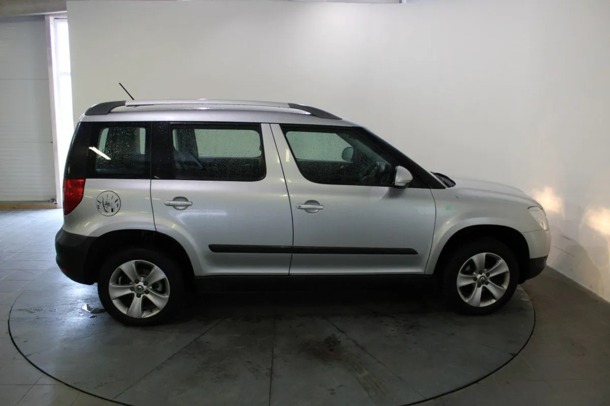 Skoda Yeti 1.6 TDI CR Experience Greenline - Image 3