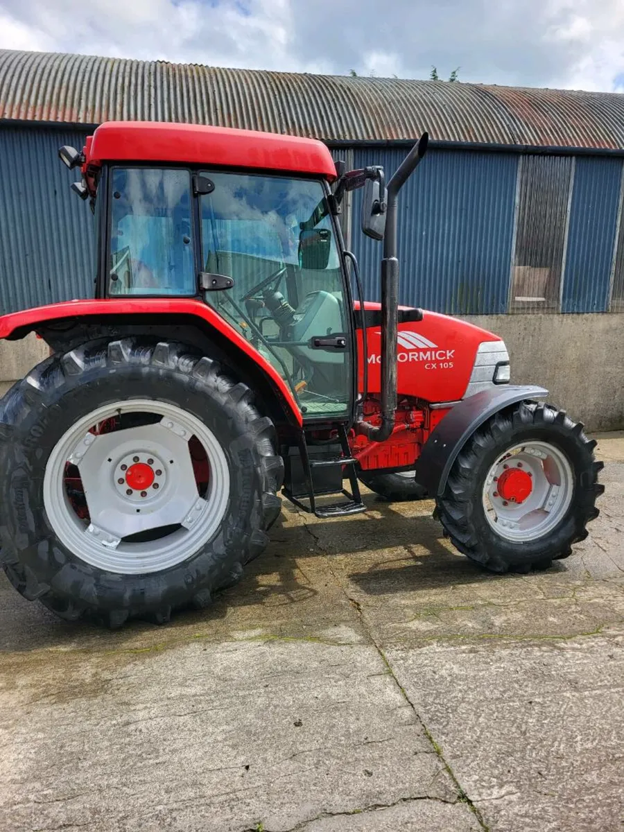 Mccormick tractor - Image 3