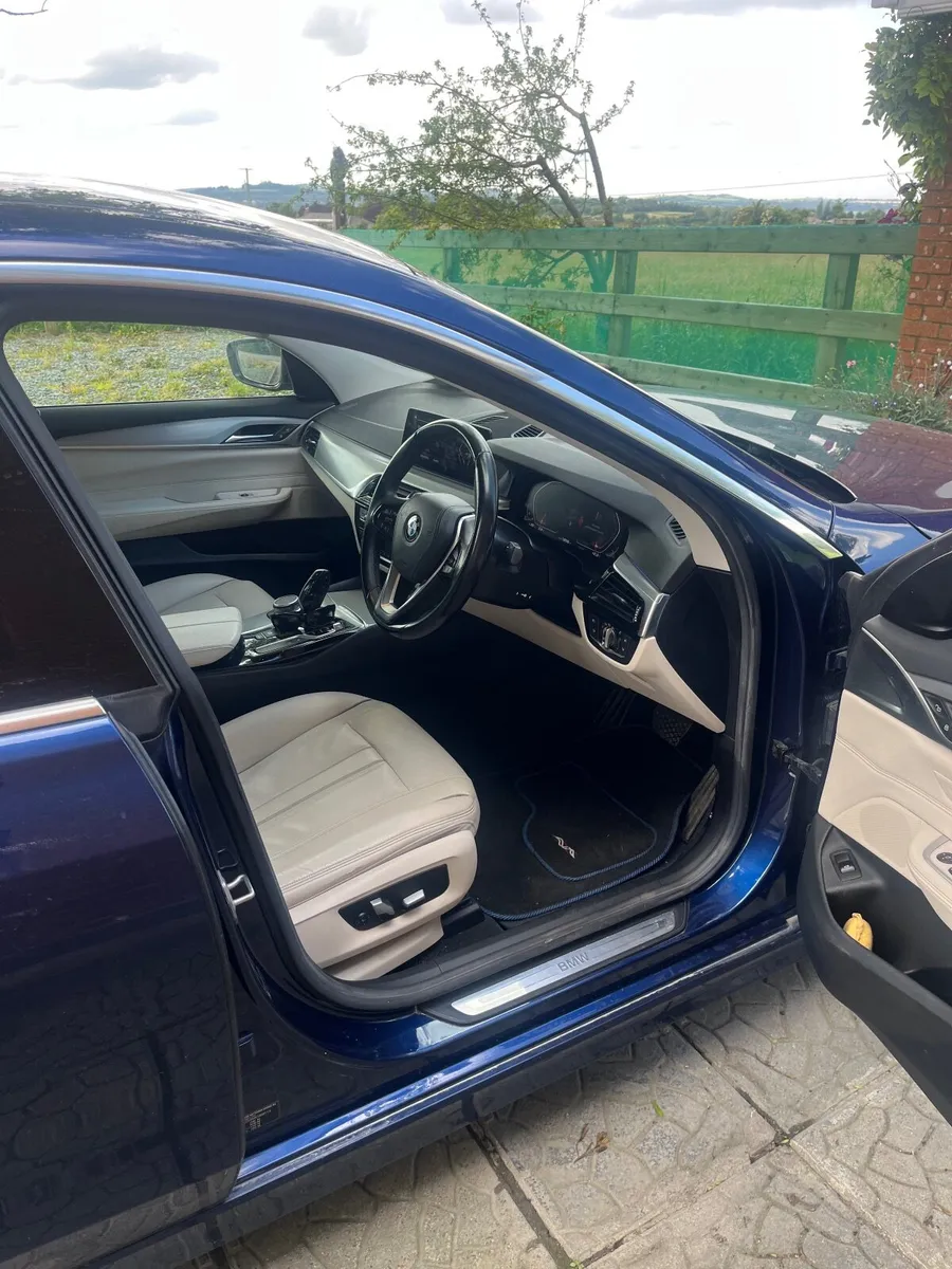 BMW 6-Series 2019 - Image 4
