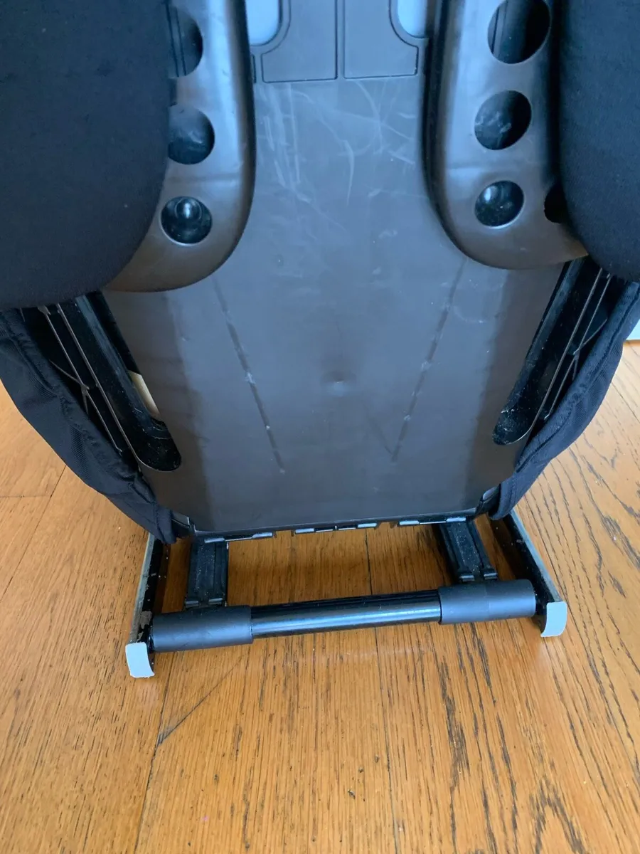 Car seat - Image 3