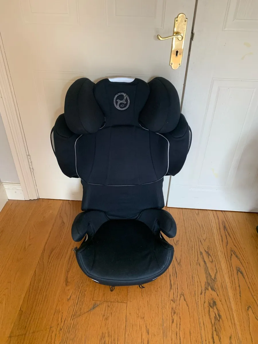 Car seat - Image 1