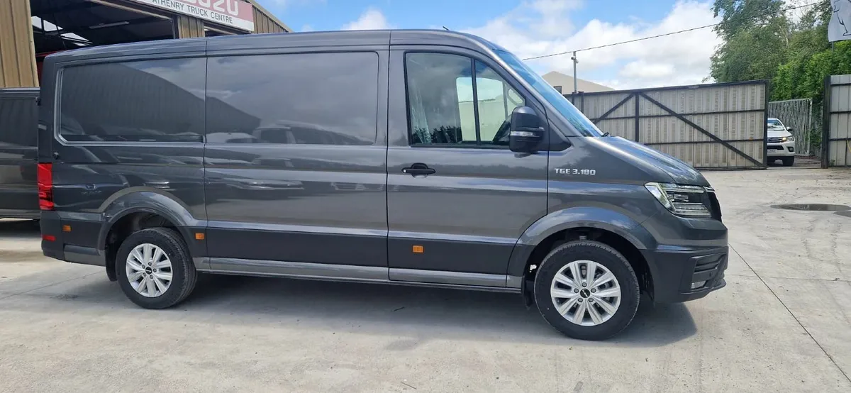 MAN TGE 3.180 HIGH SPEC - Image 1