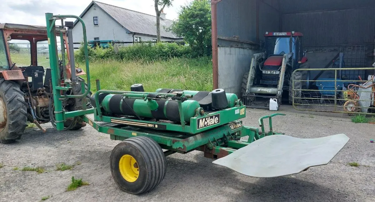McHale 991B Round Bale Wrapper - Image 2