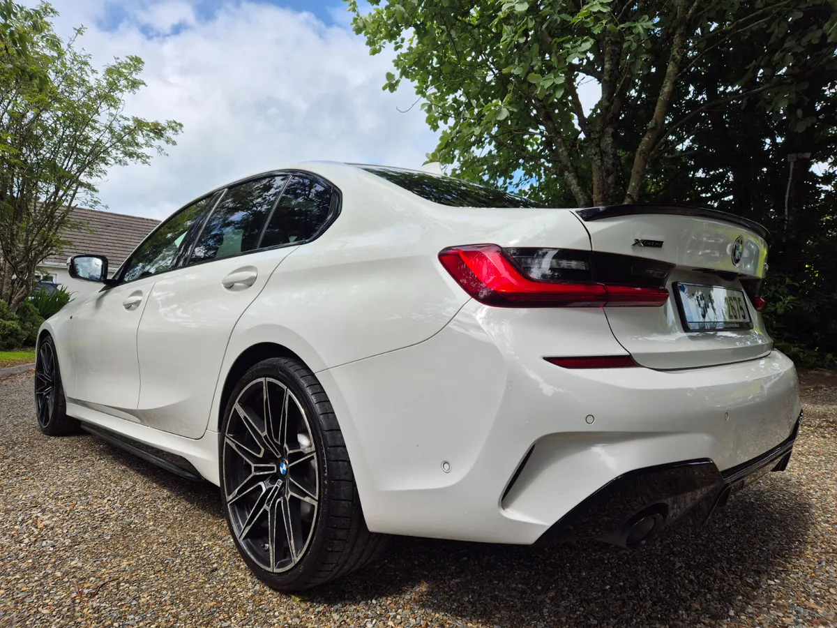 2019'BMW 320D M-SPORT X-Drive MEGA SPEC - Image 3