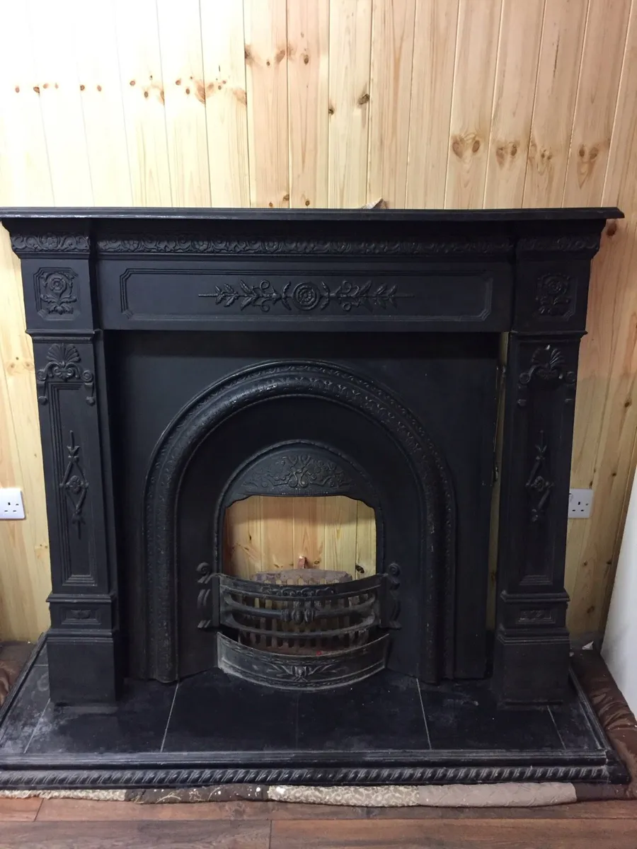 Cast iron fireplace - Image 1