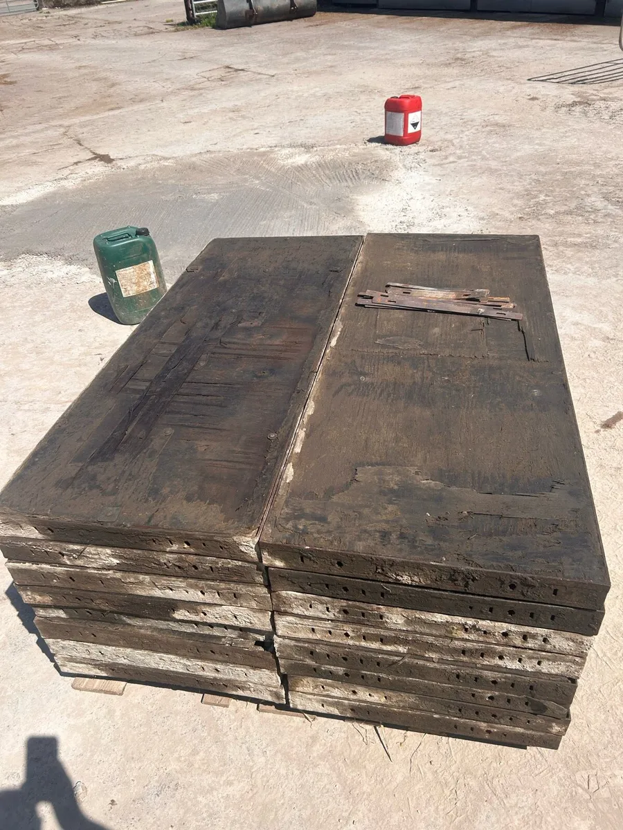 Shuttering pans 5’ by 2’ - Image 3