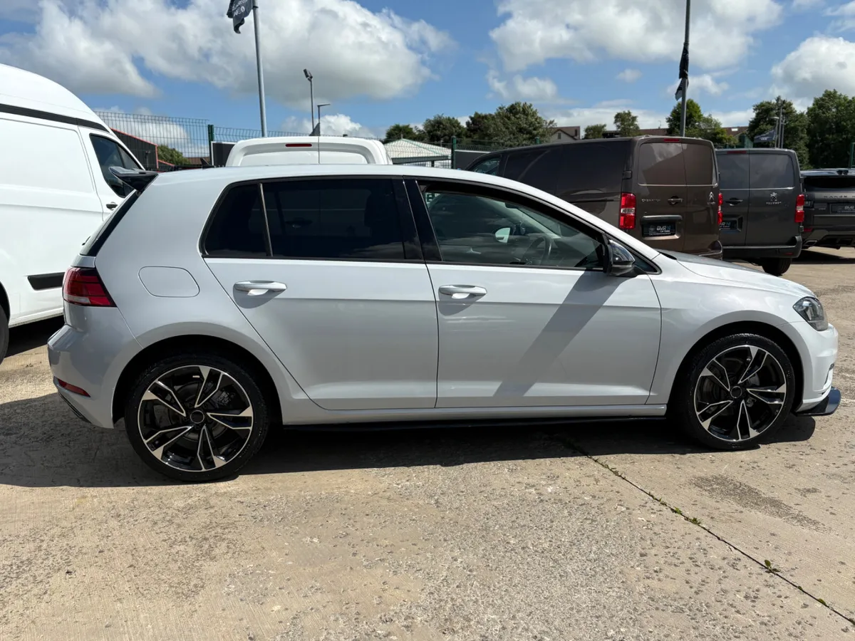 VW GOLF 1.6 TDI MK7 Top Spec - Image 2
