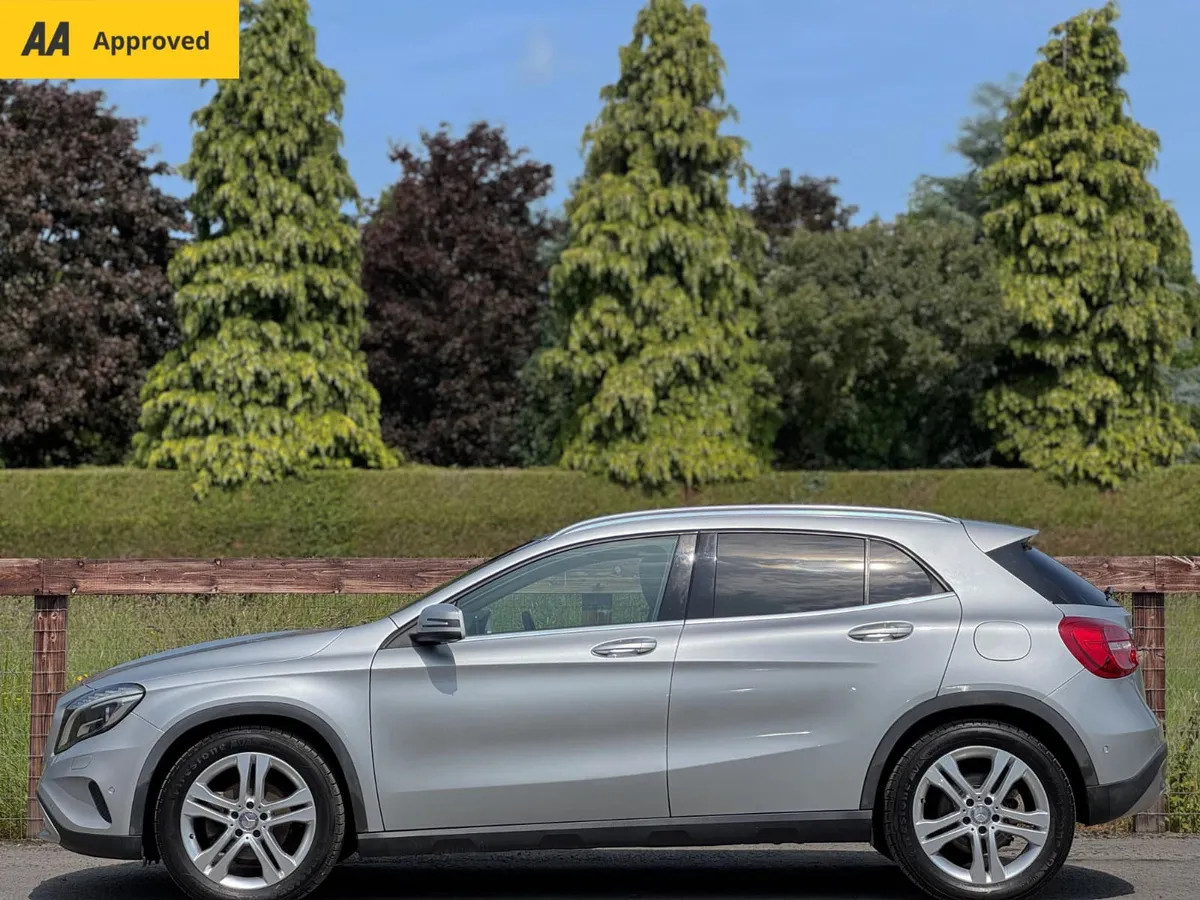 🌟 Mercedes Benz GLA 2016 🌟 - Image 2