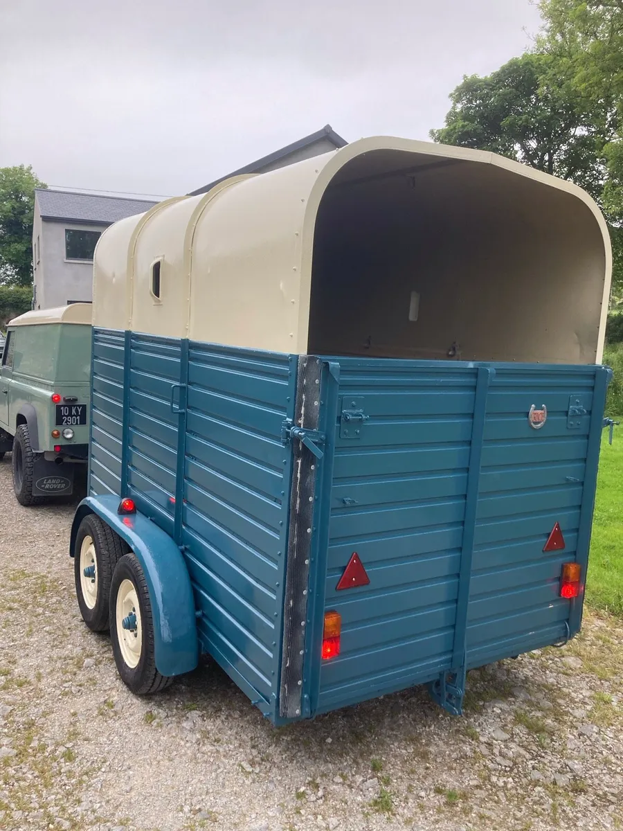 Vintage Rice horsebox - Image 2