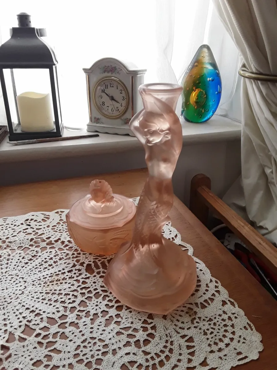 Lovely vintage dressing table set two candlesticks - Image 1