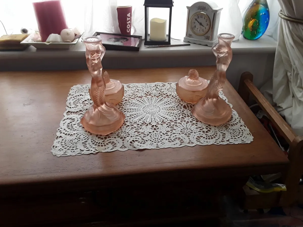 Lovely vintage dressing table set two candlesticks - Image 3