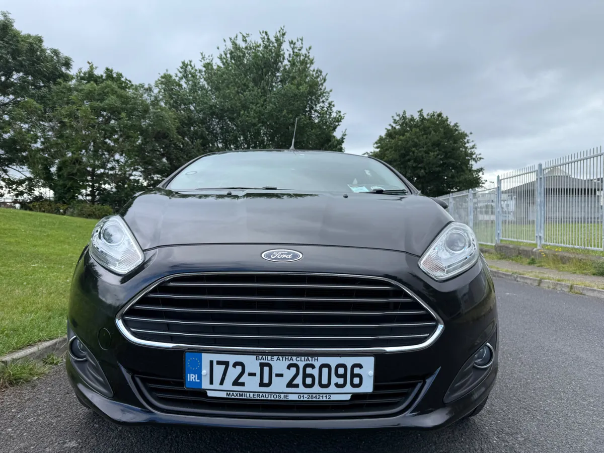 Ford Fiesta 2017 1.25 ZETEC 60PS 5DR ARGENTO - Image 2