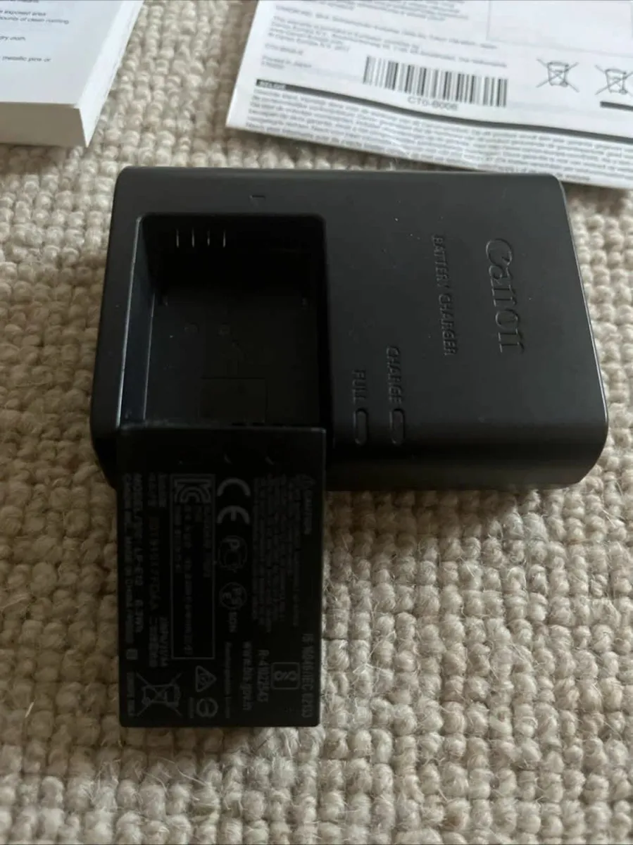 canon m50 camera - Image 3