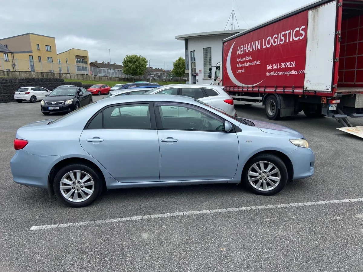 Toyota Corolla 1.4 petrol 2008 - Image 1