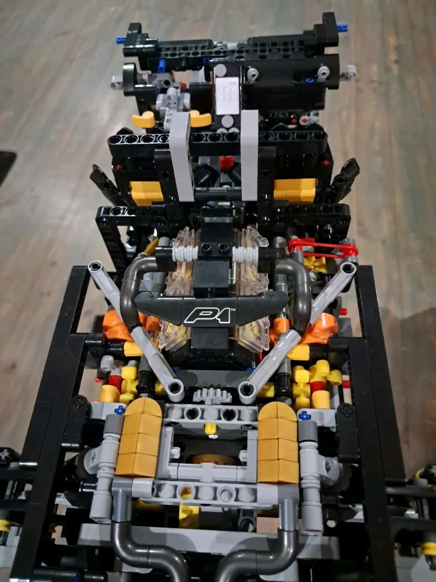 LEGO Technic Mclaren P1 42172 (not genuine LEGO) - Image 3