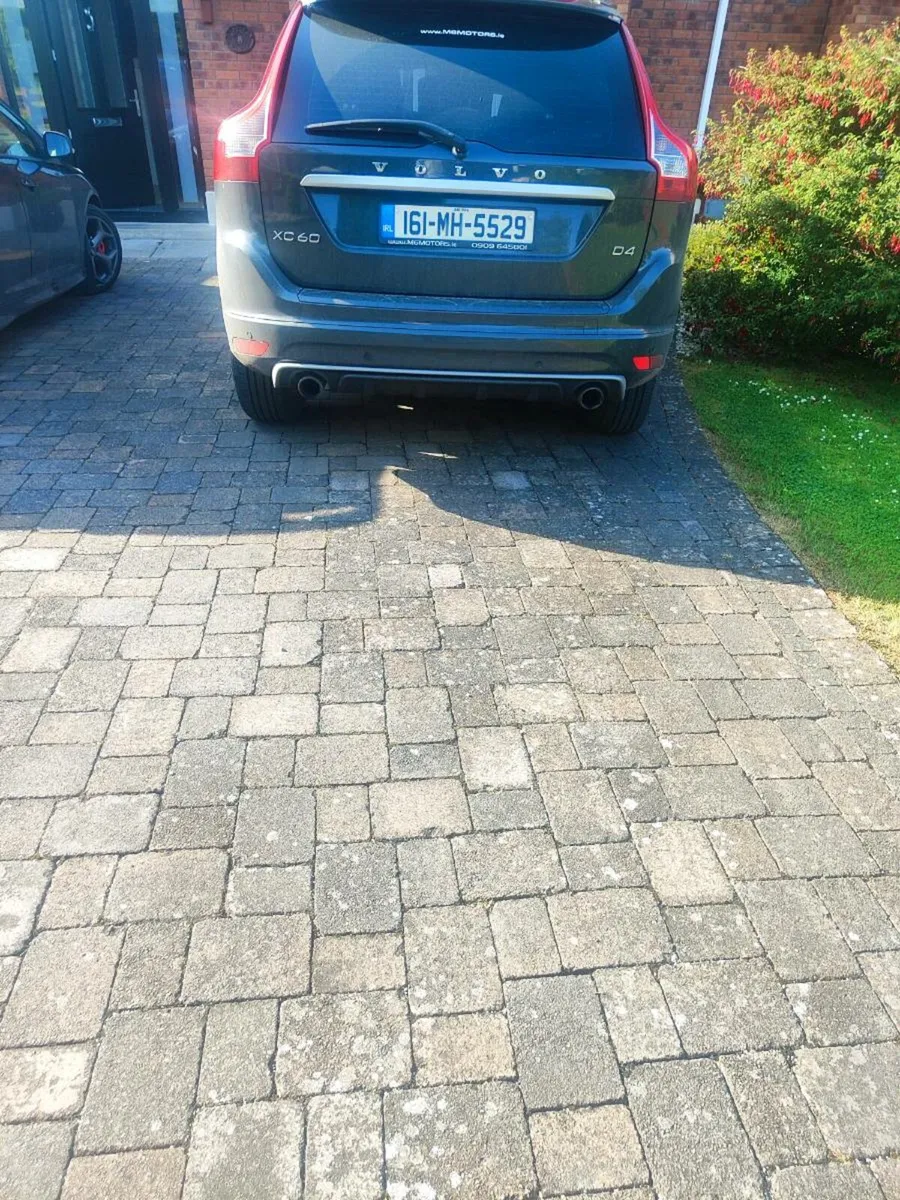 Volvo XC60 - Image 2