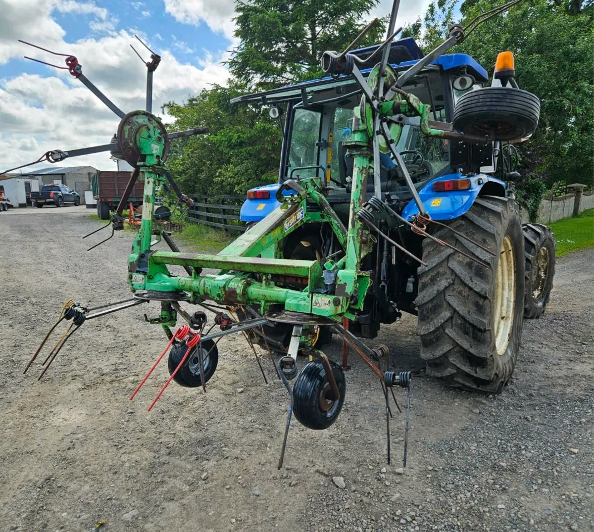 Hay tedder - Image 1