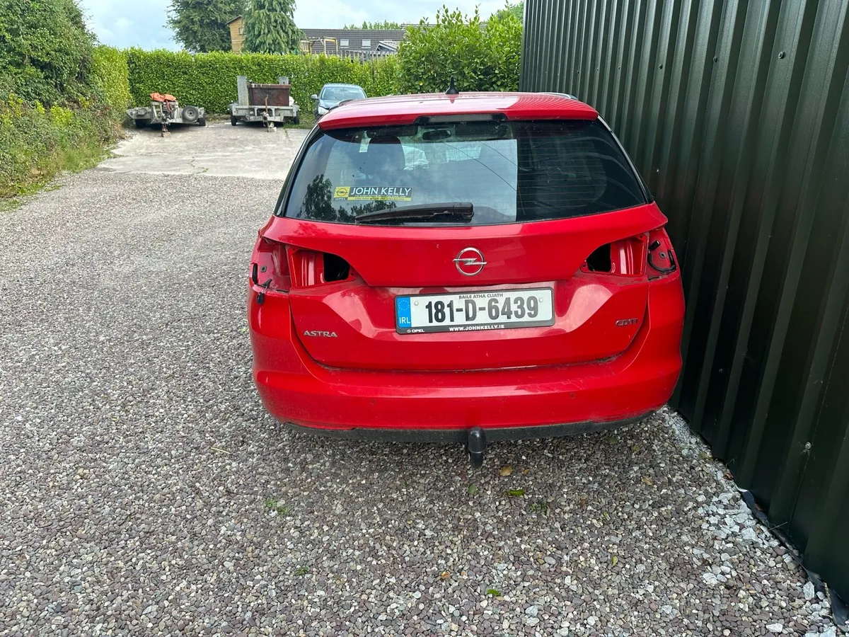 2018 astra for parts - Image 1