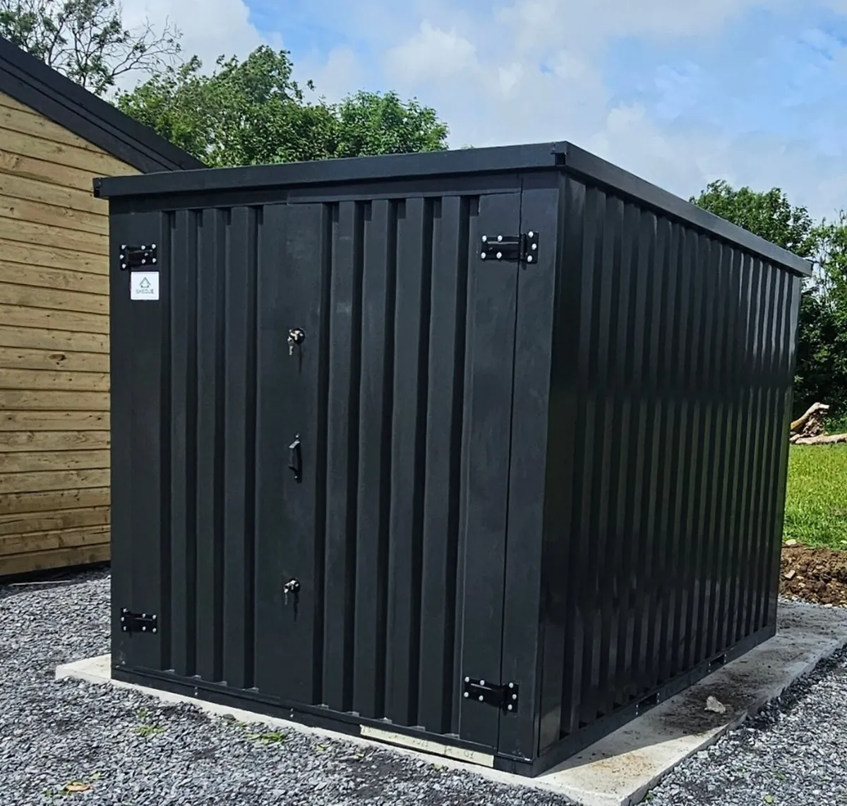 Top quality heavy-duty steel sheds,  storage - Image 1