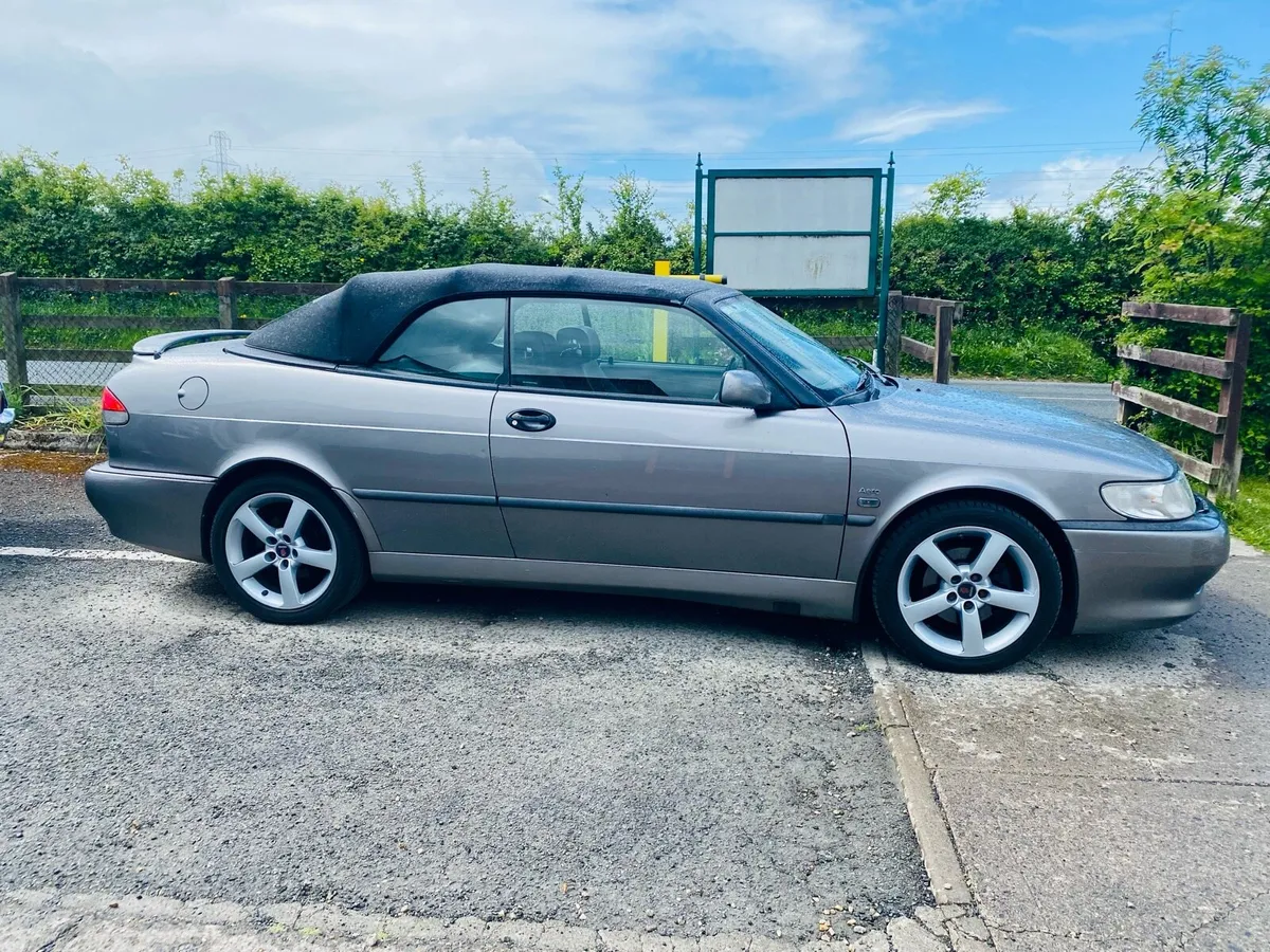 Saab 9-3 convertible - Image 1