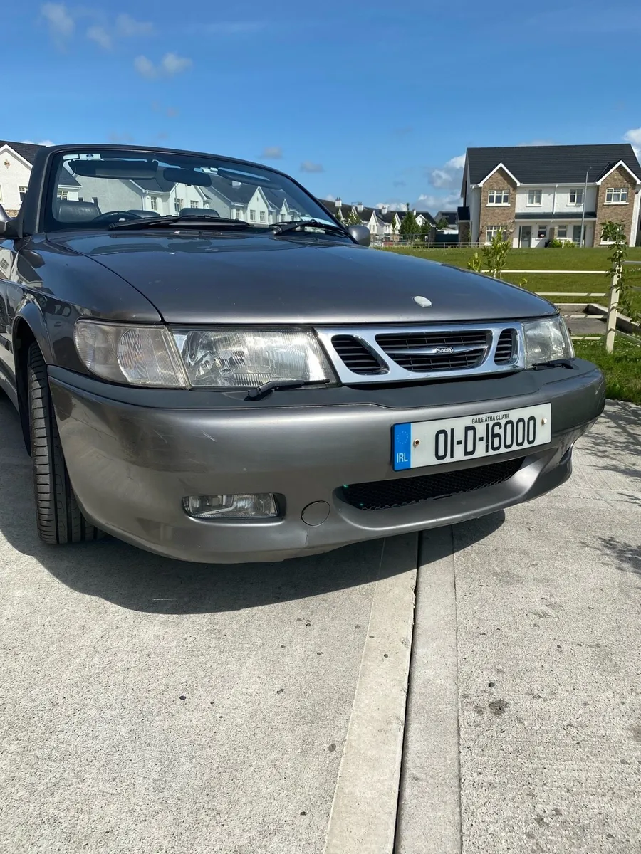 Saab 9-3 convertible - Image 2