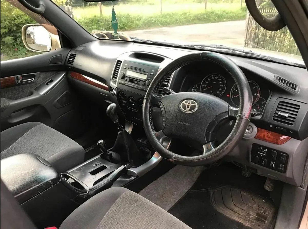 Toyota Land Cruiser 2008 - Image 2