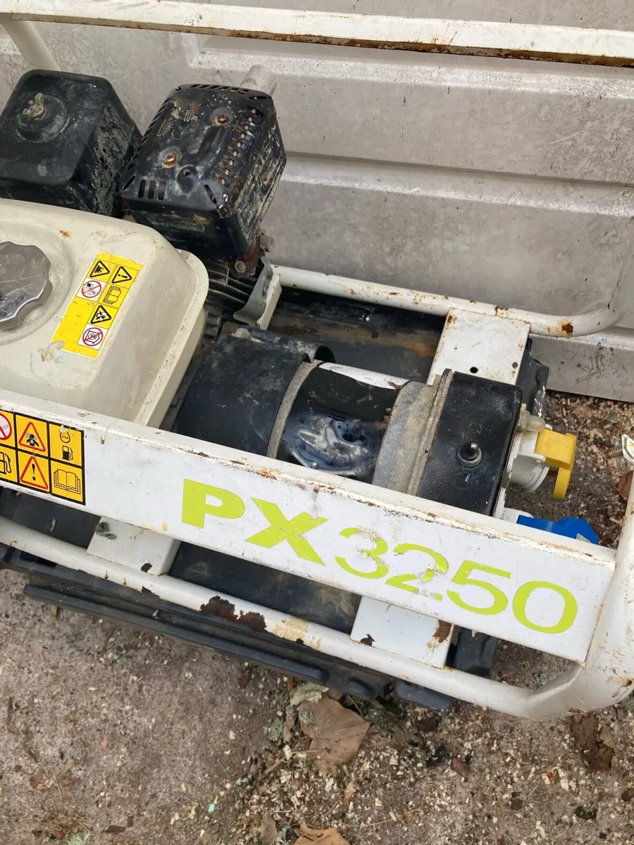 Honda generator - Image 3