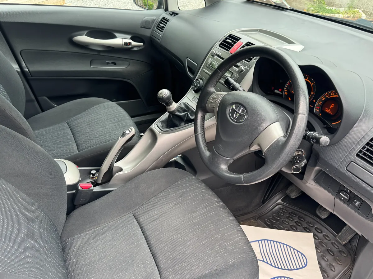 2009 Toyota Auri 1.4 D4D - Image 4