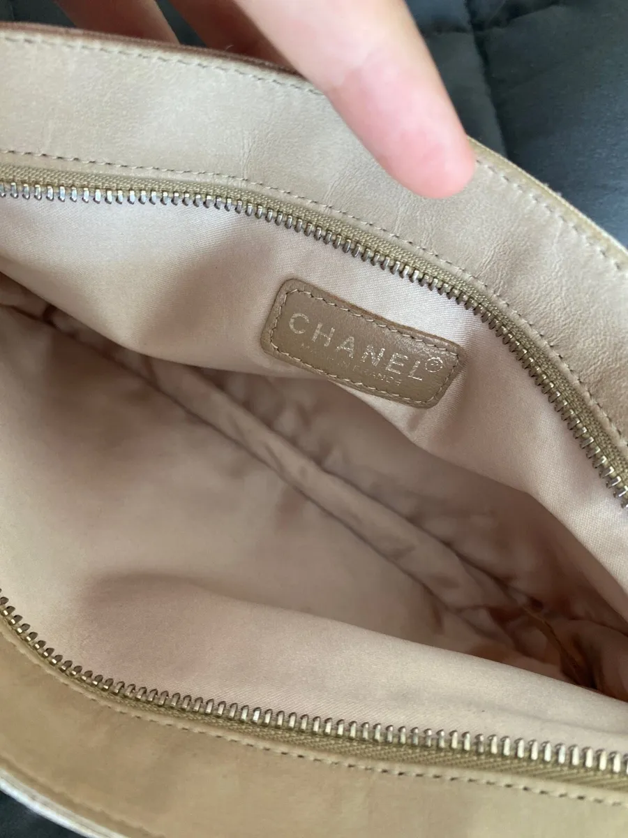 Chanel bag - Image 4