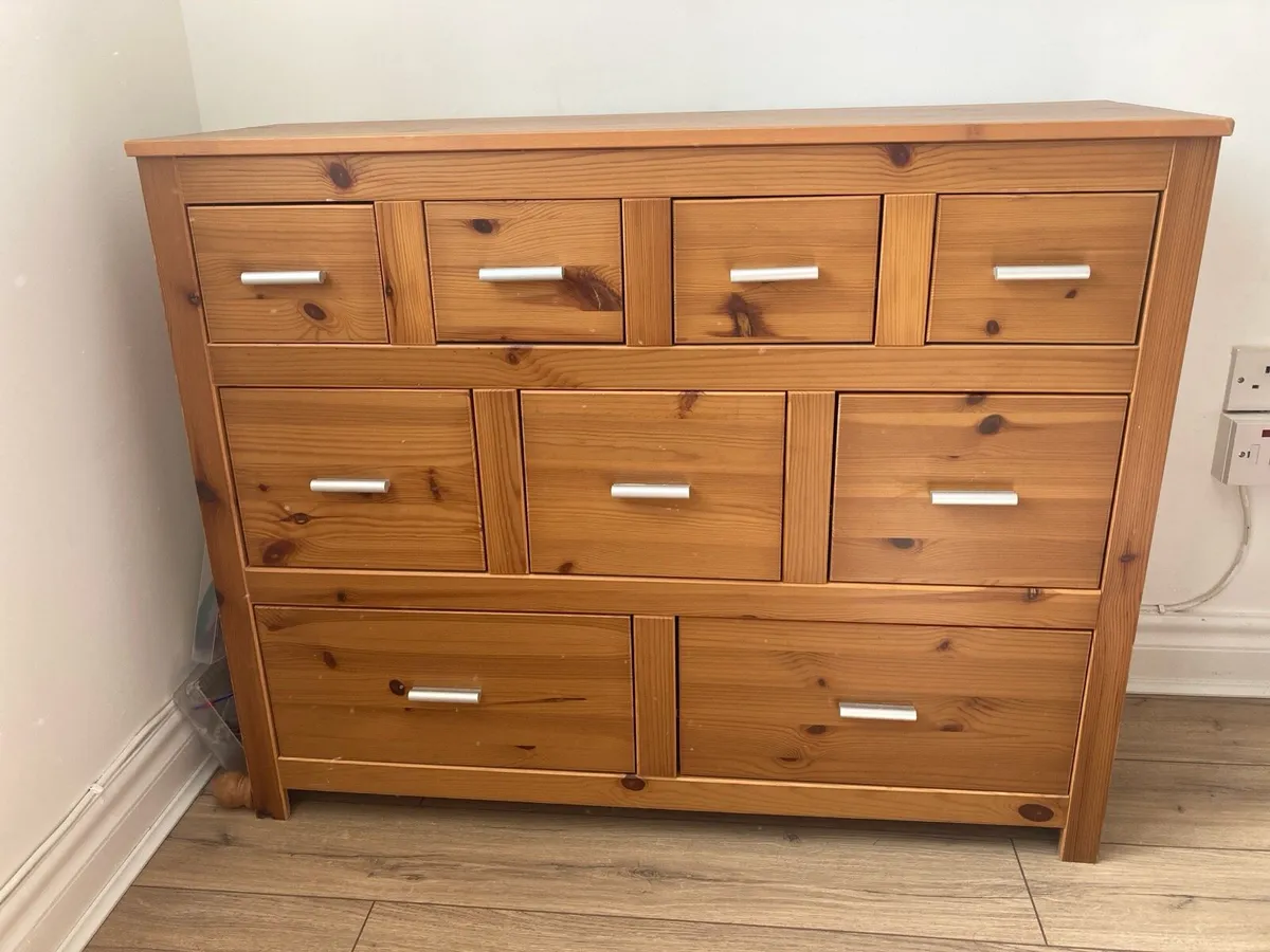 Chest of drawers - Image 1