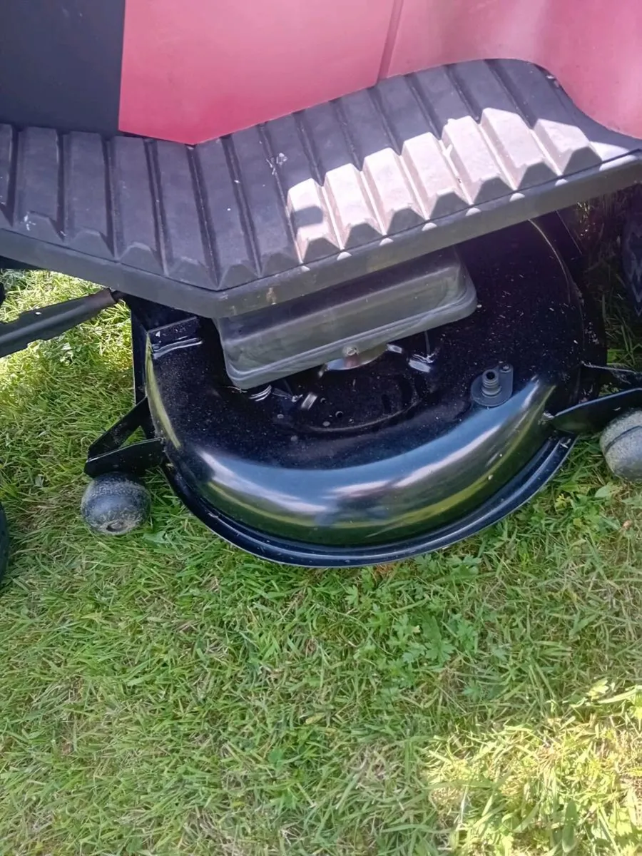 Castle garden mower for sale - Image 3