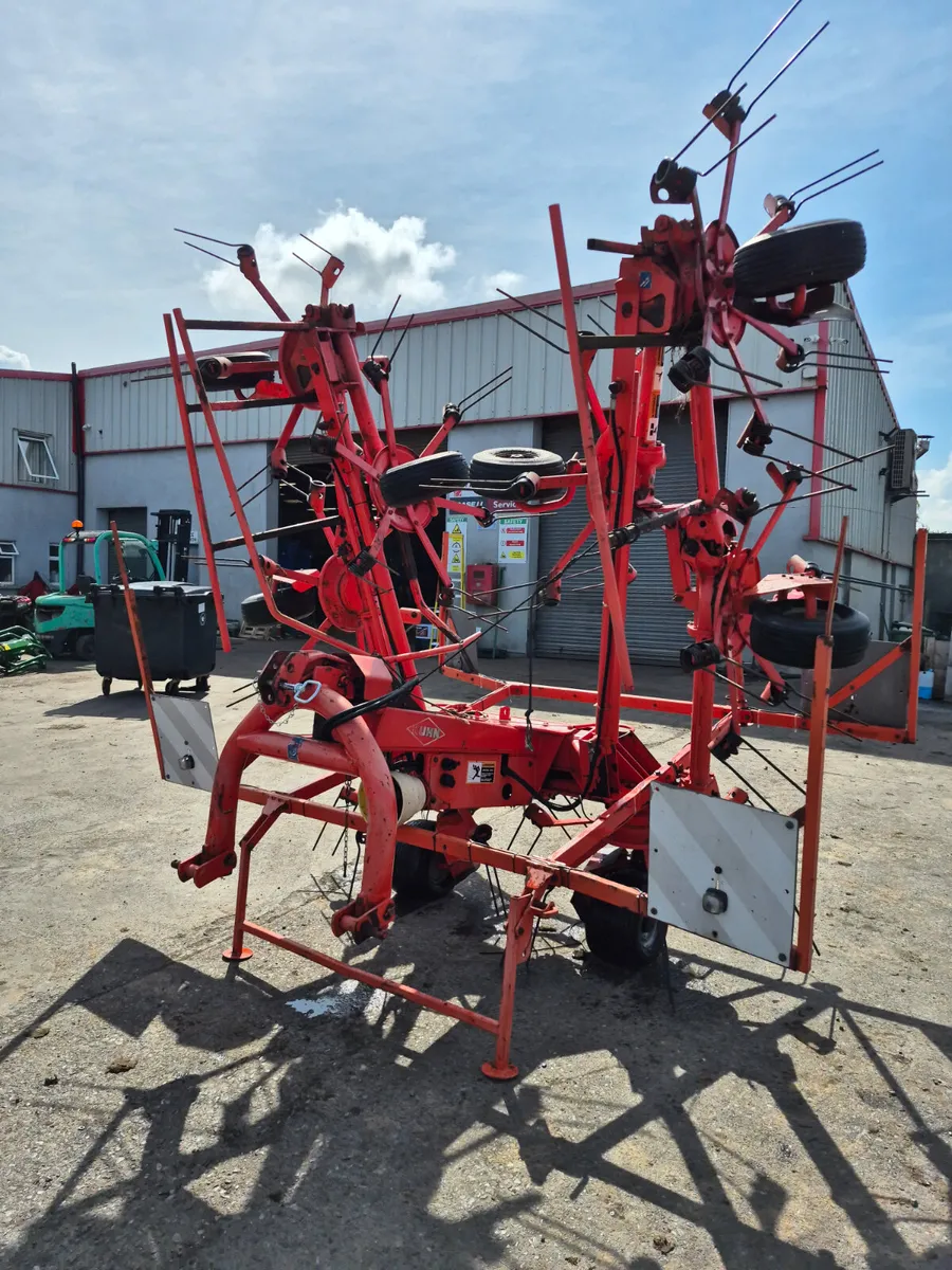 Kuhn GF 8501 Tedder - Image 1