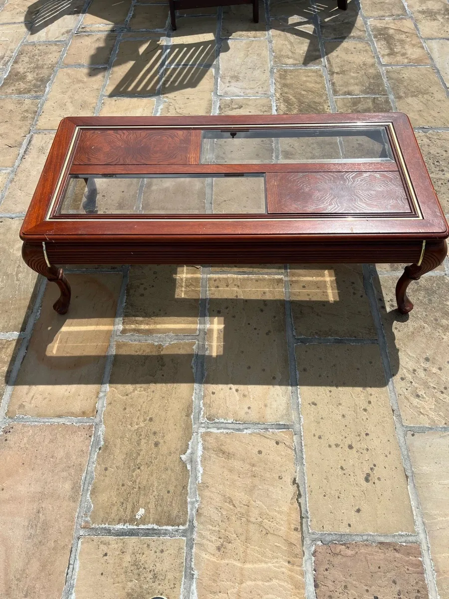 Coffee table - Image 1