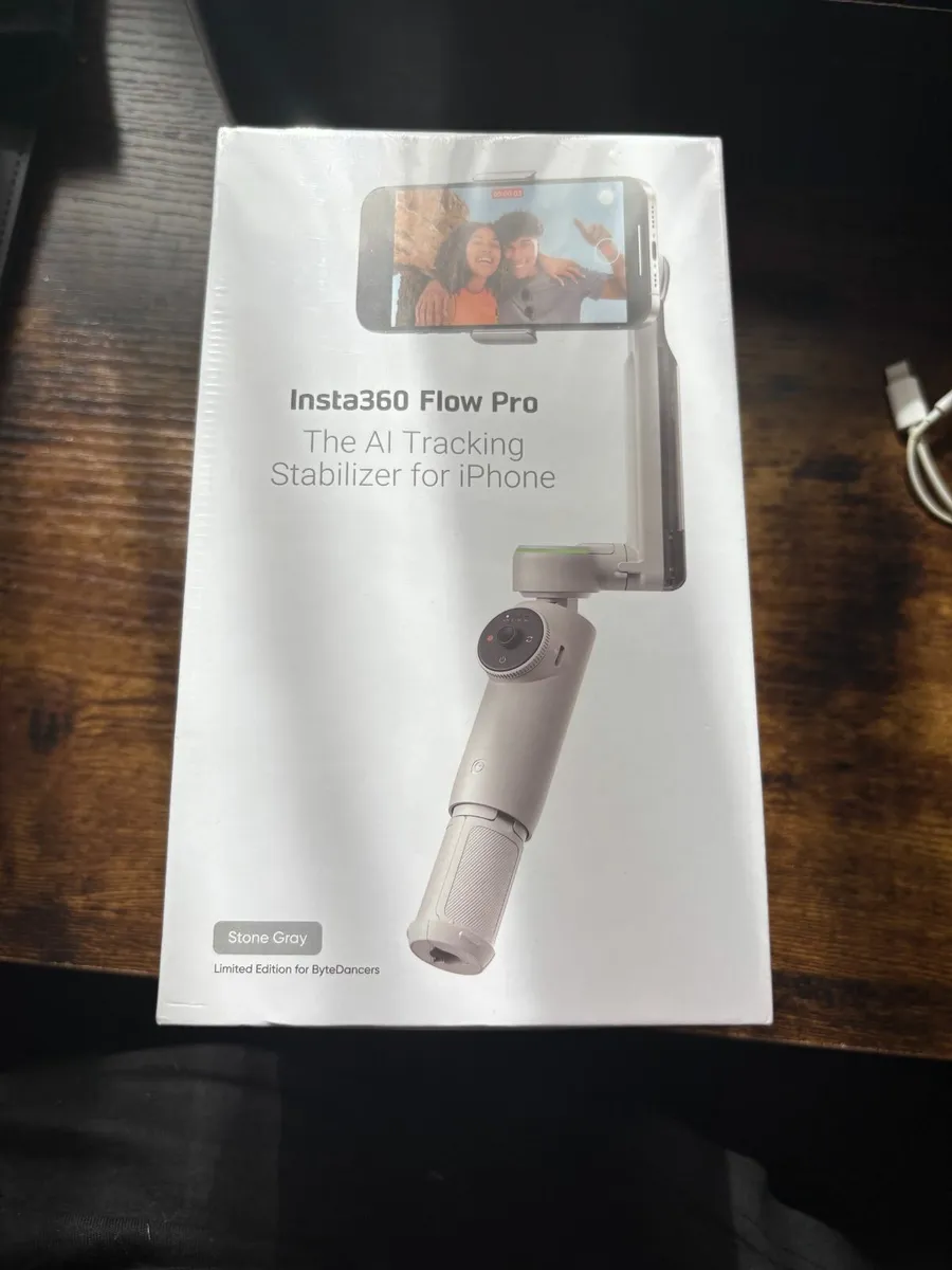 Insta360 Flow Pro - Image 1