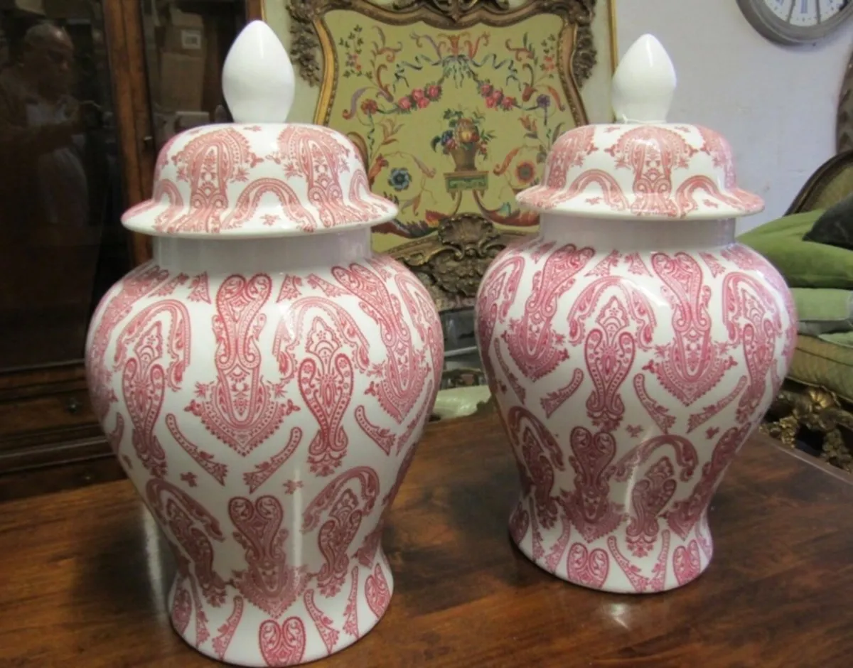 Porcelain Vases - Image 1