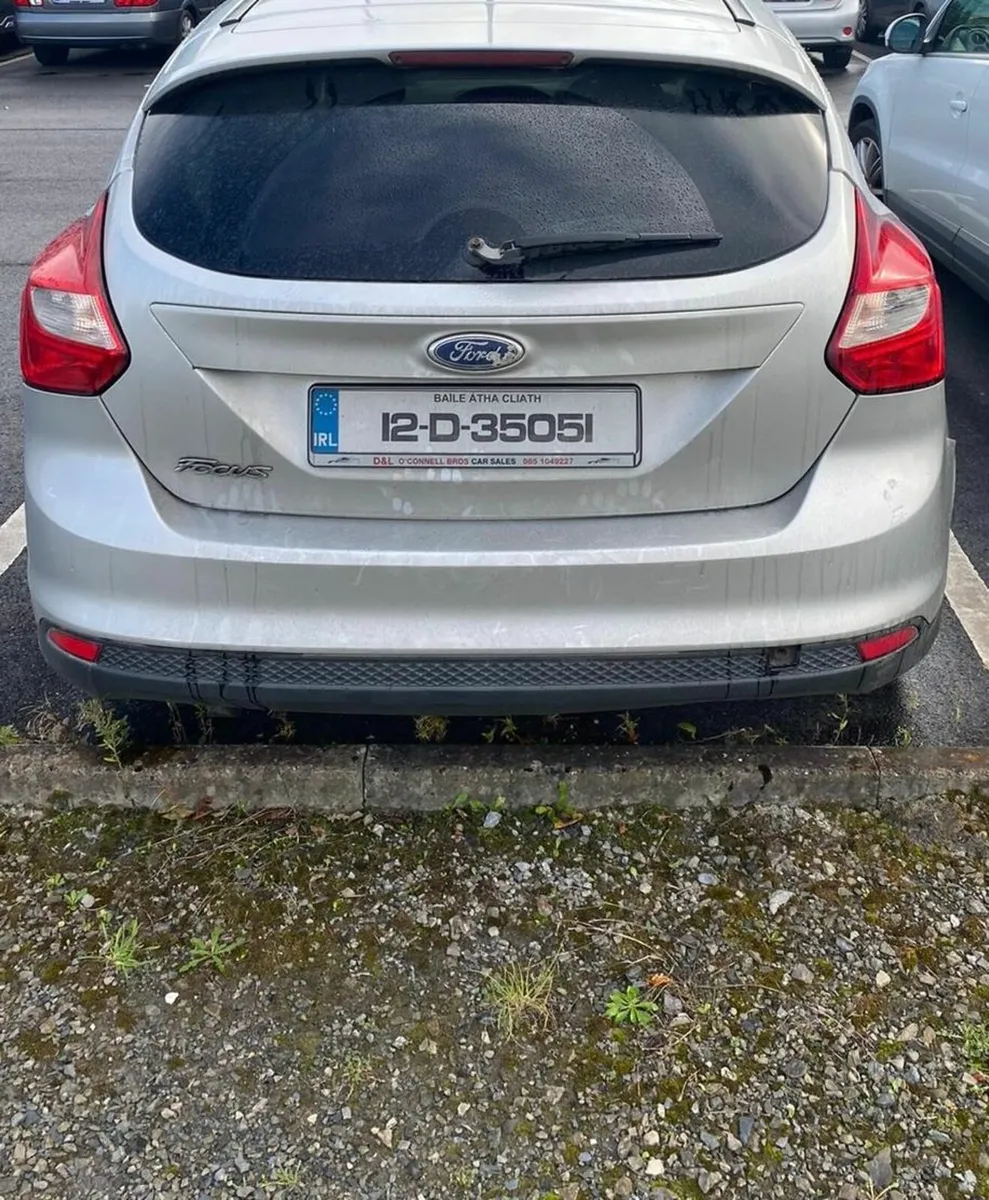 Ford Focus 2012 - Image 2