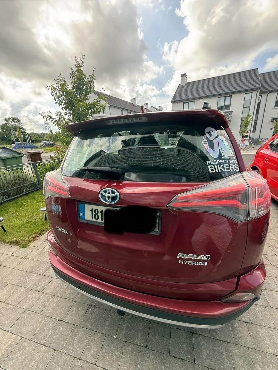 2018 Toyota RAV4 Luna Hybrid 2.5 L petrol hybrid - Image 3