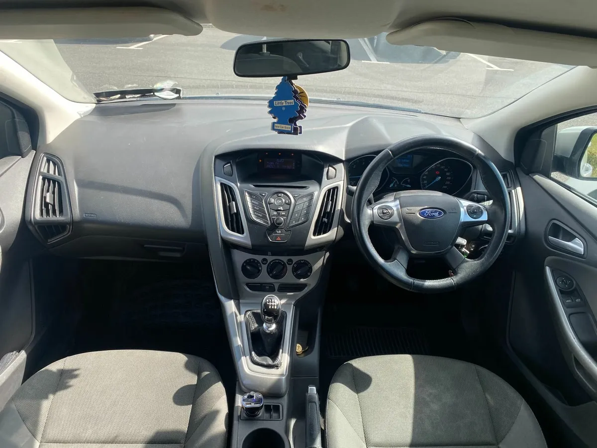 Ford Focus 2012 - Image 4