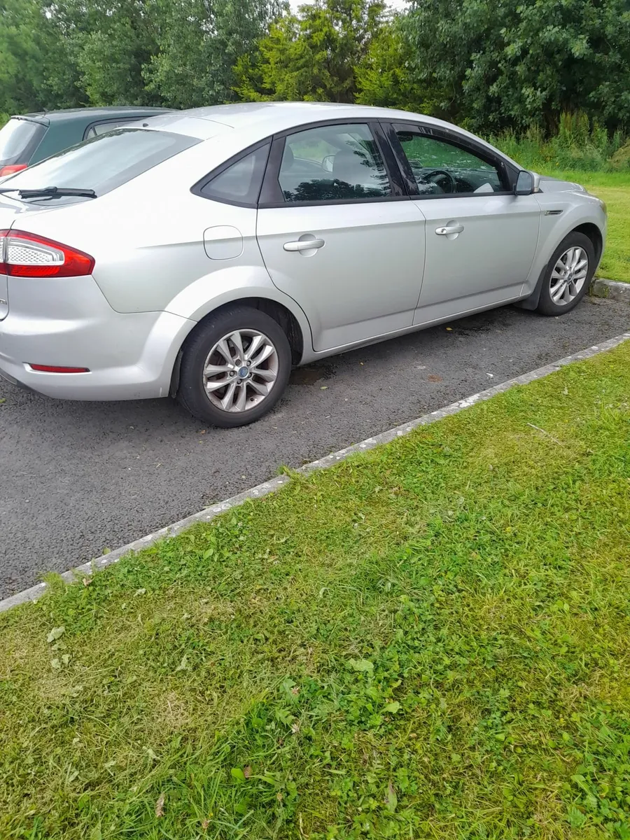 Ford Mondeo 2011 - Image 1