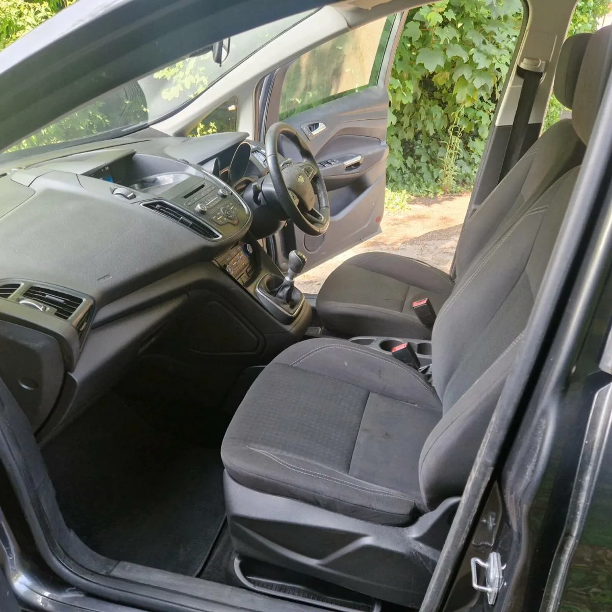 152 Ford c max - Image 2