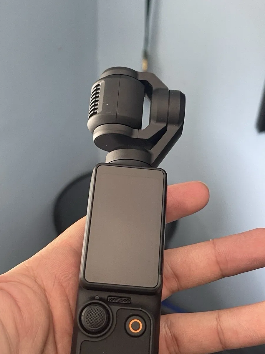 DJI Osmo Pocket 3 Creator Combo Camera - Image 4