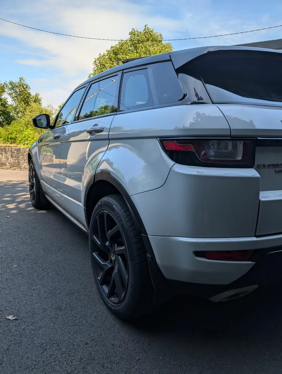 Land Rover Range Rover Evoque 2017 - Image 2